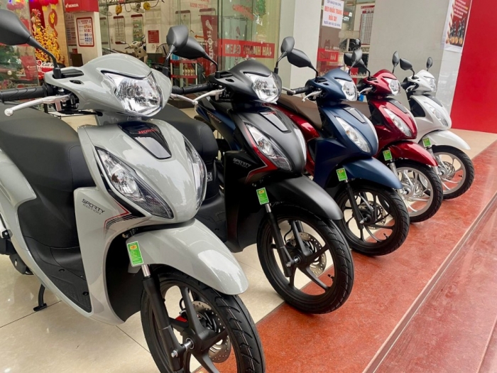 Gi&aacute; xăng dầu h&ocirc;m nay 5/8: RON 92 rẻ hơn đỉnh 7.700 đồng, E10 sắp xuống đ&aacute;y mới &lsquo;rẻ như cho&rsquo;, gi&aacute; đầy b&igrave;nh xe ga 110cc ảnh 2