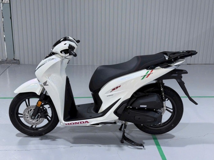 Gi&aacute; xăng dầu tối nay 3/8: E10 &lsquo;chạm một tay&rsquo; v&agrave;o đ&aacute;y 18.000 đồng/l&iacute;t, RON 92 sắp cực rẻ, gi&aacute; đầy b&igrave;nh xe ga 150-160cc ảnh 3