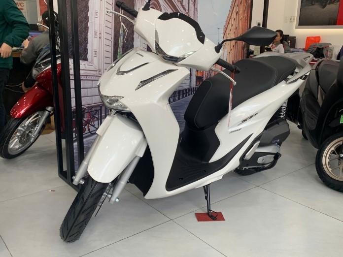 Gi&aacute; xăng dầu tối nay 5/8: Xăng E10 v&agrave; RON 92 sắp giảm về đ&aacute;y mới dưới 18.000 đồng/l&iacute;t, bảng gi&aacute; đầy b&igrave;nh xe ga 125cc ảnh 3
