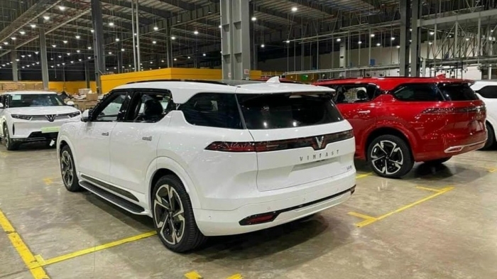 Gi&aacute; xăng dầu h&ocirc;m nay 13/8: Xăng E10 sắp rơi &lsquo;xuy&ecirc;n đ&aacute;y&rsquo;, RON 92 giảm c&aacute;ch đỉnh 8.300 đồng, gi&aacute; lăn b&aacute;nh VinFast VF 9 rẻ ảnh 6