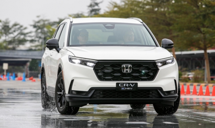 Gi&aacute; xăng dầu trưa 21/8: Dầu diesel rẻ hơn đỉnh 16.000 đồng, E10 v&agrave; RON 92 c&aacute;ch đ&aacute;y 2.600 đồng, gi&aacute; đầy b&igrave;nh &ocirc; t&ocirc; Honda ảnh 2