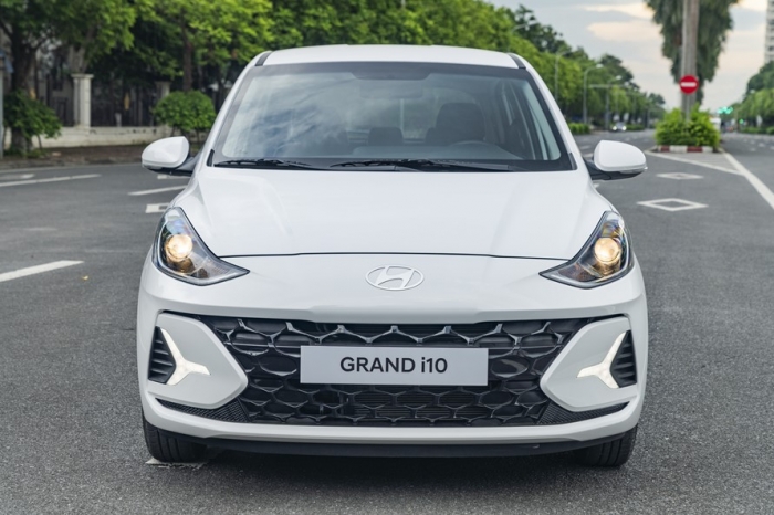 Gi&aacute; xăng dầu trưa nay 20/8: Xăng RON 92 giảm về gần đ&aacute;y, E10 rẻ hơn đỉnh gần 10.000 đồng, gi&aacute; lăn b&aacute;nh Hyundai Grand i10 ảnh 3