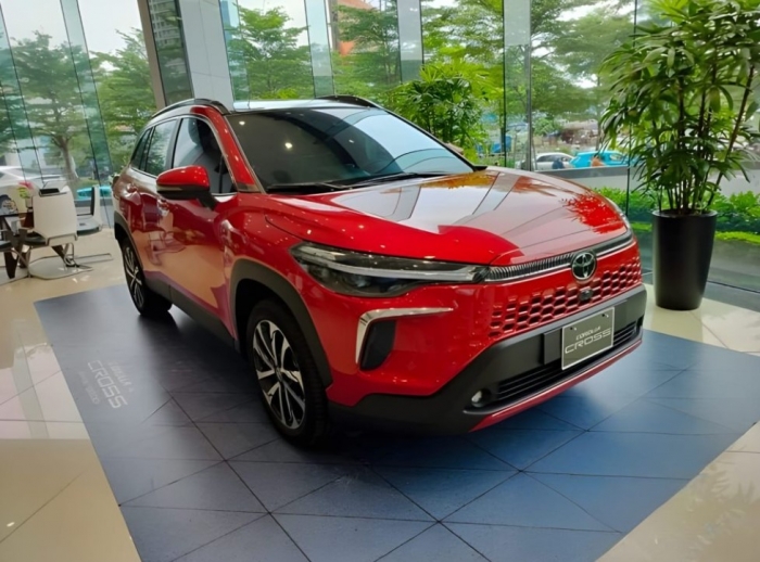 Gi&aacute; xăng dầu h&ocirc;m nay 26/8: RON 92 c&aacute;ch đ&aacute;y 2.642 đồng, E10 &lsquo;s&aacute;ng cửa&rsquo; về 17.000 đồng? gi&aacute; lăn b&aacute;nh Toyota Corolla Cross ảnh 4