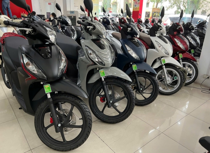 Gi&aacute; xăng dầu tối nay 31/8: Xăng RON 92 lại rục rịch giảm, E10 c&oacute; xuống dưới 18.000 đồng/l&iacute;t? gi&aacute; đầy b&igrave;nh xe ga 110cc ảnh 3