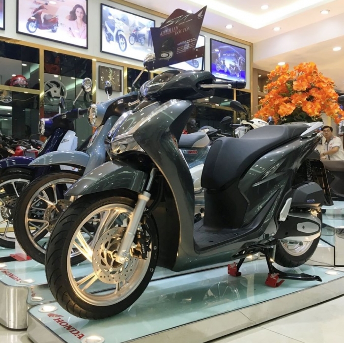Gi&aacute; xăng dầu trưa 296/8: E5 RON 92 giảm thấp hơn đỉnh 8.347 đồng, E10 RON 95 đ&atilde; rất rẻ, bảng gi&aacute; đầy b&igrave;nh xe ga 125cc ảnh 3