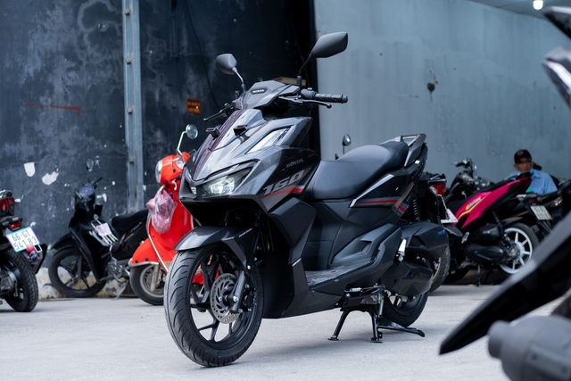 Gi&aacute; xăng dầu trưa 30/8: Dầu diesel xuống gần đ&aacute;y, RON 92 v&agrave; E10 sắp về 19.000 đồng/l&iacute;t, gi&aacute; đầy b&igrave;nh xe ga 150-160cc ảnh 3