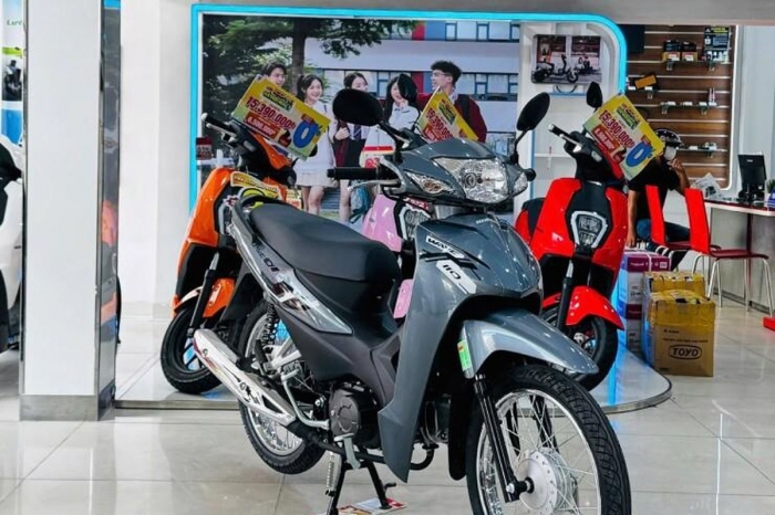 Gi&aacute; xăng dầu chiều 2/9: Xăng E5 RON 92 &lsquo;rẻ như rau&rsquo;, E10 RON 95 &lsquo;ph&aacute; đ&aacute;y&rsquo; 17.000 đồng/l&iacute;t? Gi&aacute; đầy b&igrave;nh c&aacute;c mẫu xe số ảnh 2