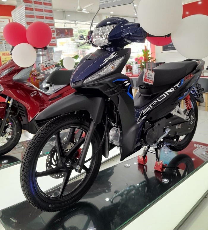 Gi&aacute; xăng dầu trưa nay 5/9: Xăng E10 RON 95 &lsquo;rẻ như b&egrave;o&rsquo;, E5 RON 92 c&oacute; xuống 18.000 đồng/l&iacute;t? Gi&aacute; đầy b&igrave;nh c&aacute;c mẫu xe số ảnh 2