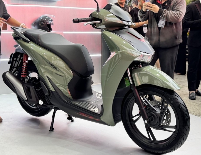 Gi&aacute; xăng dầu chiều 10/9: Dầu diesel bật tăng, xăng RON 92 v&agrave; E10 c&aacute;ch đỉnh hơn 6.000 đồng, gi&aacute; đầy b&igrave;nh xe ga 150-160cc ảnh 3