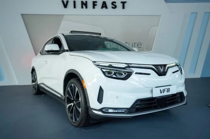 Gi&aacute; xăng dầu tối 7/9: Dầu diesel &lsquo;rẻ b&egrave;o&rsquo;, E10 v&agrave; RON 92 &lsquo;s&aacute;ng cửa&rsquo; về dưới 18.000 đồng/l&iacute;t? Gi&aacute; lăn b&aacute;nh VinFast VF 8 ảnh 3