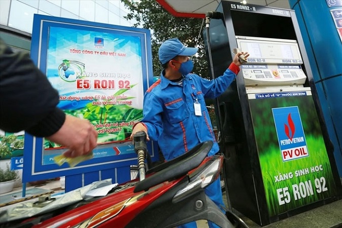 Gi&aacute; xăng dầu h&ocirc;m nay 16/9: Dầu diesel đang kh&aacute; rẻ, E10 v&agrave; RON 92 c&oacute; hy vọng về 18.000 đồng/l&iacute;t? Gi&aacute; đầy b&igrave;nh &ocirc; t&ocirc; Toyota ảnh 1