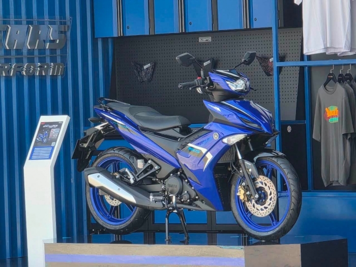 Gi&aacute; xăng dầu trưa 15/9: E5 RON 92 ở gần đ&aacute;y, E10 RON 95 &lsquo;t&igrave;m đường&rsquo; về 18.000 đồng/l&iacute;t, gi&aacute; đầy b&igrave;nh xe c&ocirc;n tay 150cc ảnh 2