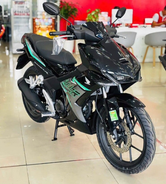 Gi&aacute; xăng dầu trưa 15/9: E5 RON 92 ở gần đ&aacute;y, E10 RON 95 &lsquo;t&igrave;m đường&rsquo; về 18.000 đồng/l&iacute;t, gi&aacute; đầy b&igrave;nh xe c&ocirc;n tay 150cc ảnh 3