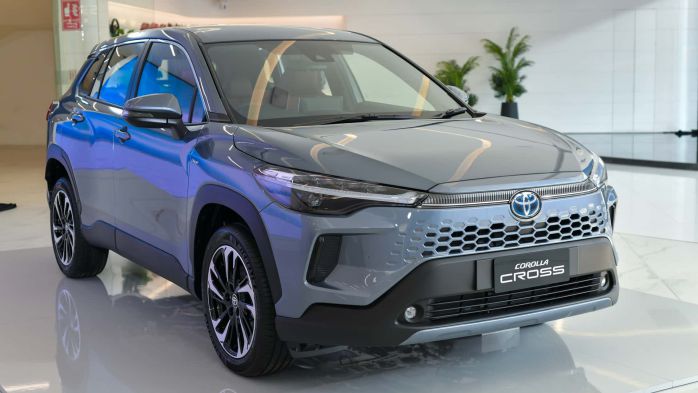 Gi&aacute; xăng dầu trưa nay 16/9: E10 v&agrave; RON 92 sắp tăng mạnh, dầu diesel vẫn đang rất rẻ, gi&aacute; lăn b&aacute;nh Toyota Corolla Cross ảnh 4