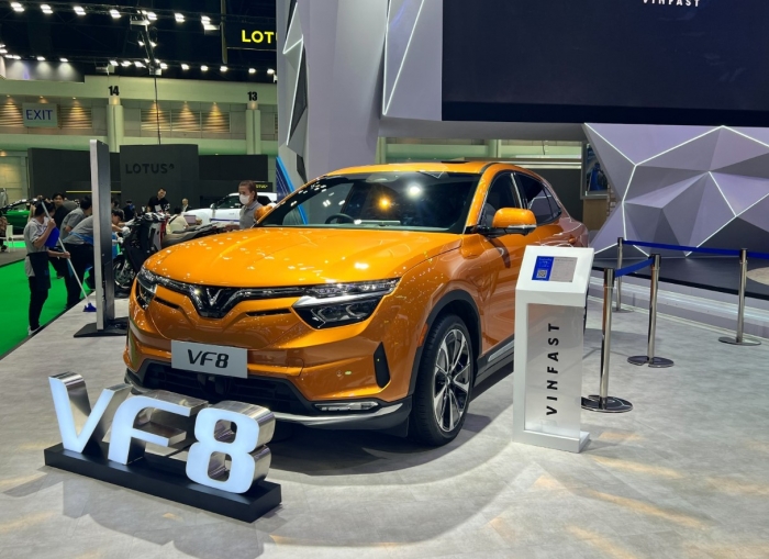 Gi&aacute; xăng dầu tối 7/9: Dầu diesel &lsquo;rẻ b&egrave;o&rsquo;, E10 v&agrave; RON 92 &lsquo;s&aacute;ng cửa&rsquo; về dưới 18.000 đồng/l&iacute;t? Gi&aacute; lăn b&aacute;nh VinFast VF 8 ảnh 3