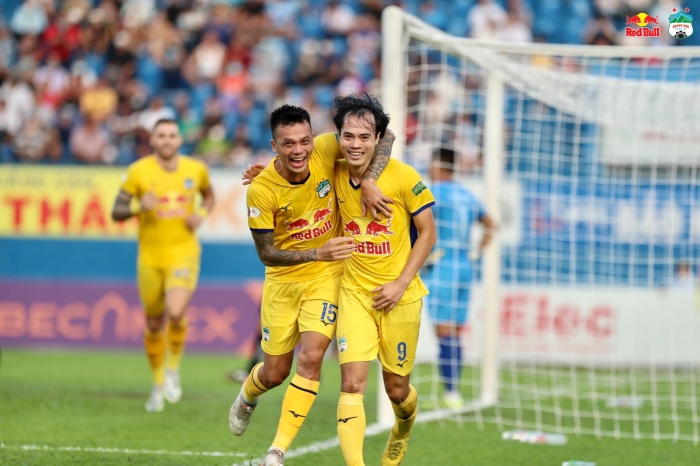Tin bóng đá tối 9/12: Gà cưng bầu Đức xuất ngoại; ĐT Việt Nam chia tay 5 ngôi sao trước AFF Cup 2022