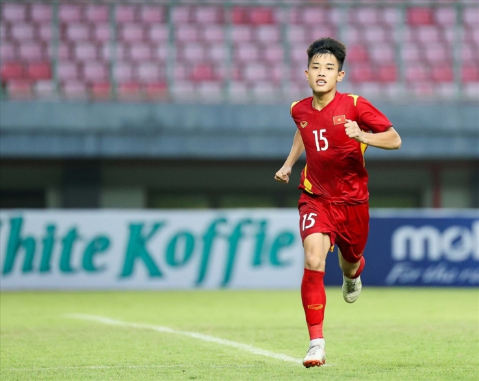 Tin bóng đá tối 15/9: Danh sách ĐT Việt Nam có biến; Quang Hải lập kỷ lục trước ngày rời Pau FC
