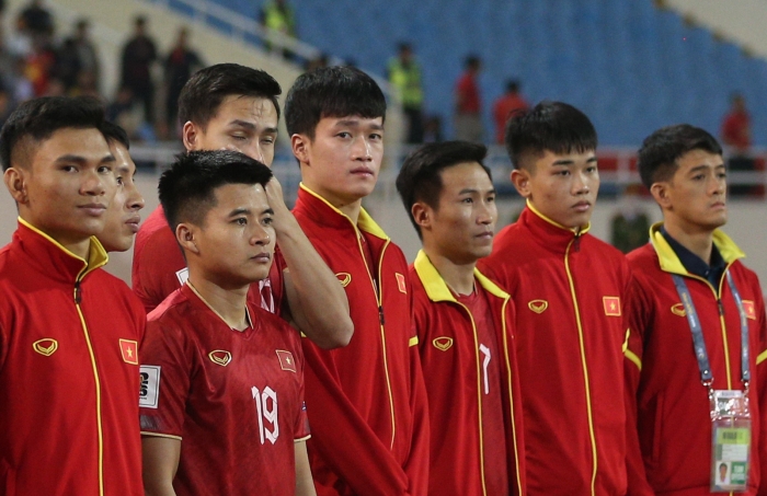 Tin bóng đá sáng 3/1: HLV Troussier ra 'lệnh cấm' Đội tuyển Việt Nam; Huỳnh Như gây sốt tại Lank FC
