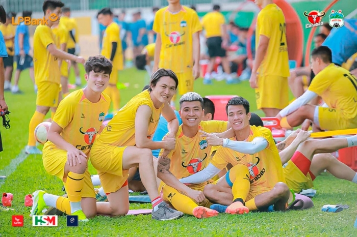 Tin bóng đá trưa 7/3: Quang Hải gây sốt trước VL World Cup; Danh sách ĐT Việt Nam thay đổi phút chót