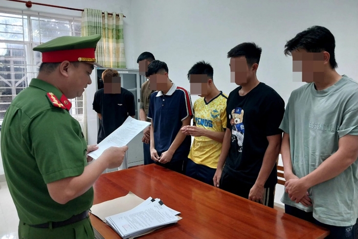 Tin bóng đá tối 6/6: HLV Kim Sang Sik gạch tên Filip Nguyễn; 6 cầu thủ Việt Nam bị bắt vì bán độ