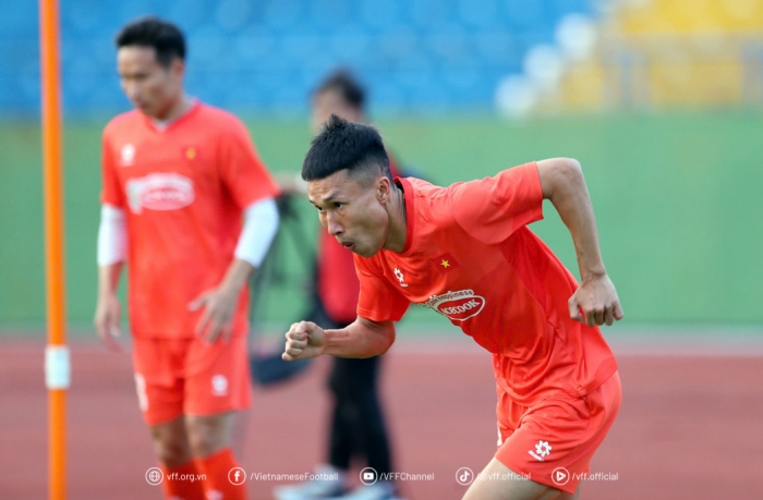 Tin bóng đá tối 17/3: Xong vụ Hendrio chia tay V.League; ĐT Việt Nam 'vỡ mộng' với sao Việt kiều?