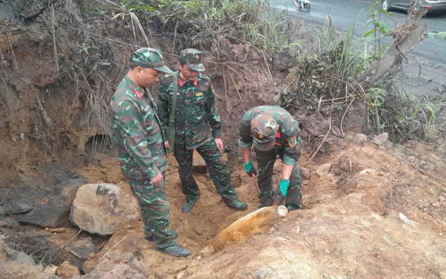 huy-no-bom-tu-truong-sot-lai-sau-chien-tranh-1742287743068362585547-0-0-720-1152-crop-17422878133731391573072_11zon (1)