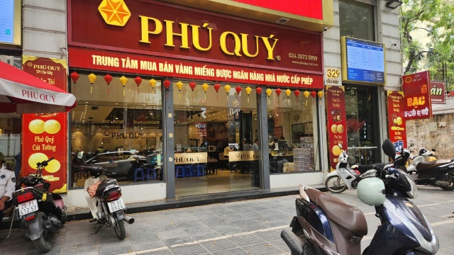 phú 2s