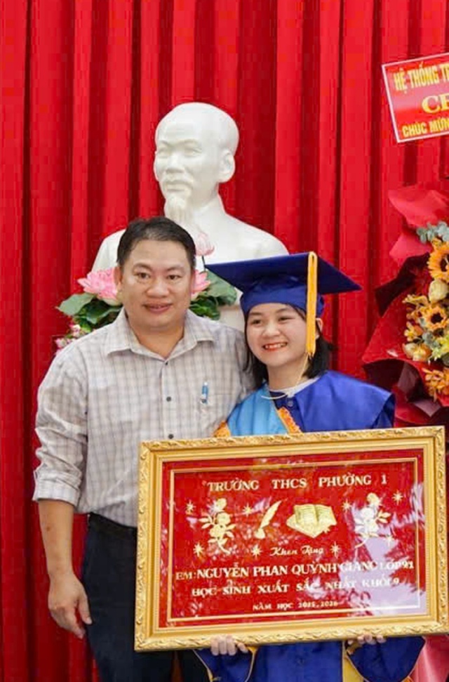 nữ 4s