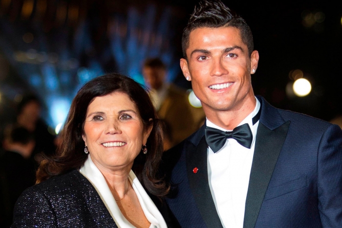 Chuyển nhượng MU 30/9: Mẹ Ronaldo bất ngờ tiết lộ ngày rời MU và bến đỗ tiếp theo của con trai