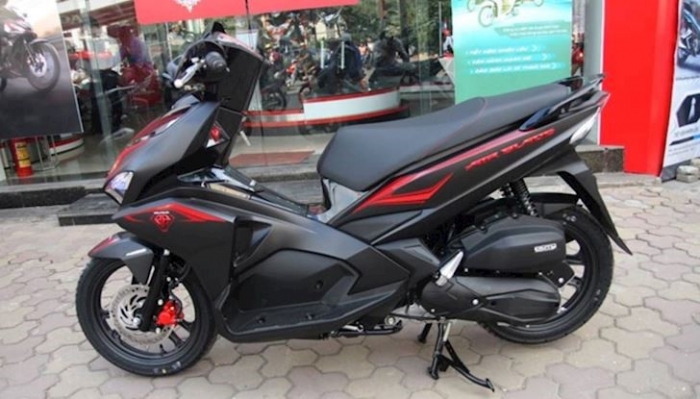 Honda Air Blade 2019 bản đen mờ liệu có đáng tiền trong bối cảnh đội ...