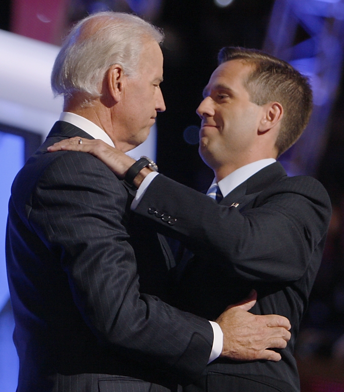 Chuyện chưa kể về con trai cả của Joe Biden: 'Tổng thống tương lai, tài năng nhưng đoản mệnh ảnh 4