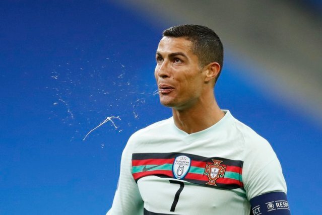 Rời MU hơn 10 năm, Ronaldo vẫn ‘báo hại’ đội bóng cũ vì lý do không ai ngờ đến ảnh 1
