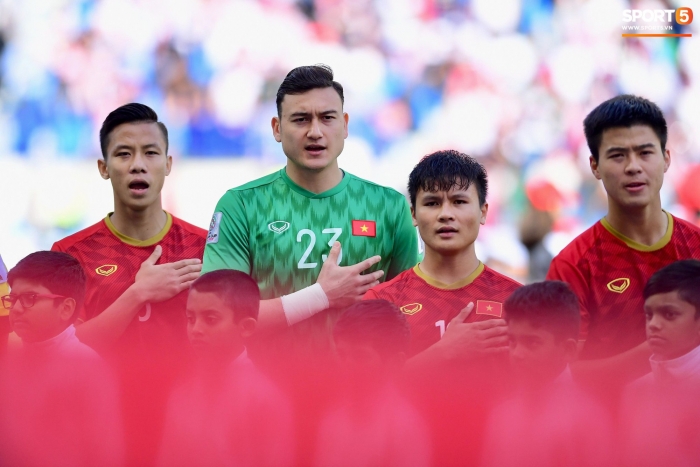 Được 'ông lớn' J-League để mắt, Quang Hải sắp theo chân Đặng Văn Lâm sang Nhật chơi bóng?