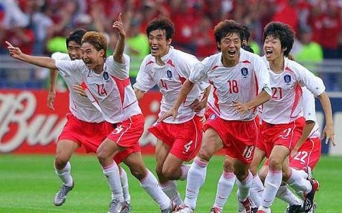 Truyện chưa kể về World Cup 2002: Kỳ WC bê bối nhất lịch sử, vết nhơ đời đời khó rửa của ĐT Hàn Quốc