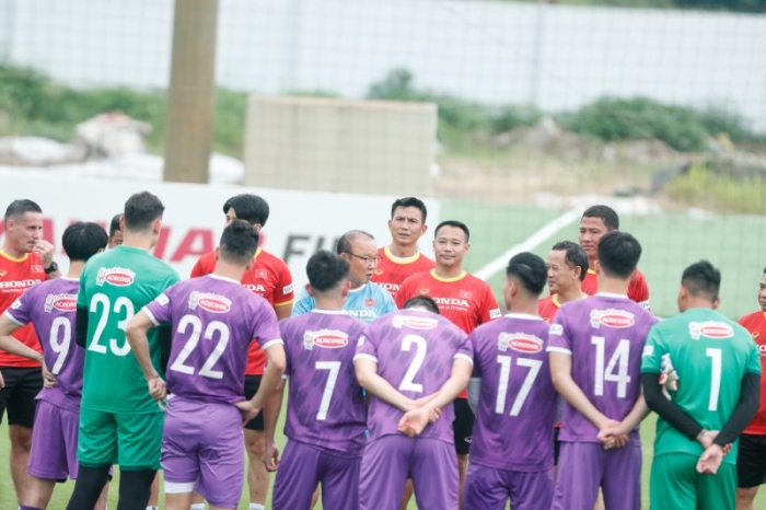 HLV Park 'thẳng tay' loại danh thủ cùng thời Văn Quyến, bất ngờ với danh sách ĐT Việt Nam ở AFF Cup?