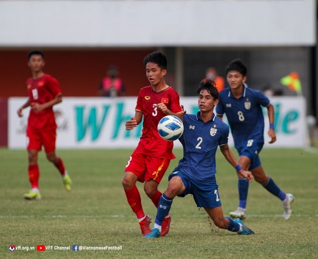 Thái Lan dùng tiểu xảo khiến trụ cột ĐT Việt Nam chấn thương nặng, vắng mặt ở Chung kết AFF Cup 2022
