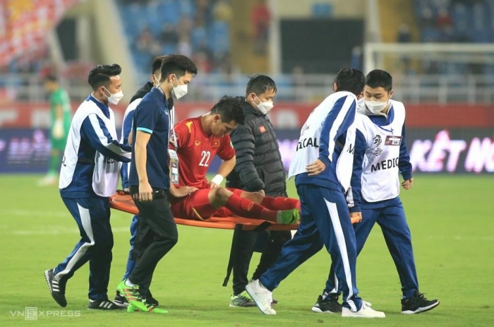 Tin bóng đá Việt Nam 14/8: HLV Park nhận tin dữ từ tiền đạo số 1 ĐTVN; Quang Hải được Pau FC ưu ái?