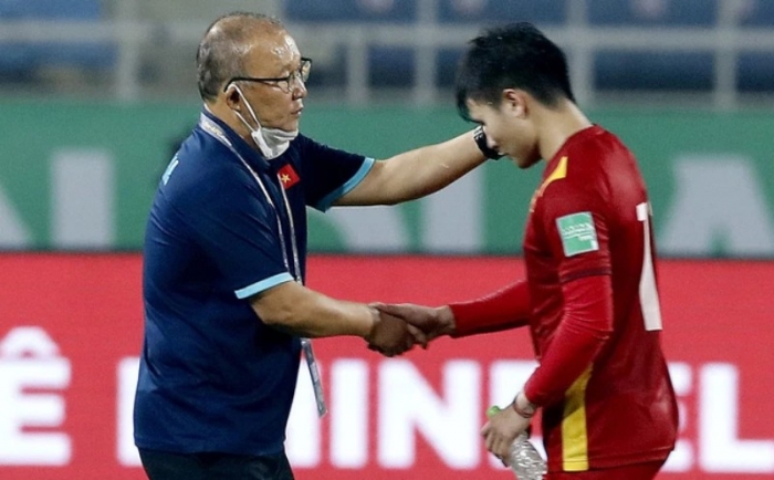 Quang Hải khiến HLV Pau FC nguy cơ bị sa thải: HLV Park Hang Seo ra tay giúp đỡ trụ cột ĐT Việt Nam?