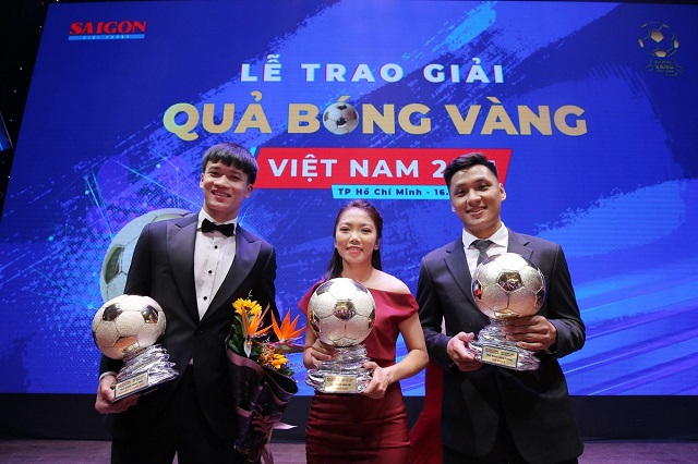 Quả Bóng Vàng Việt Nam đổi đời sau khi ra châu Âu:Thu nhập khủng vượt xa hợp đồng Quang Hải - Pau FC