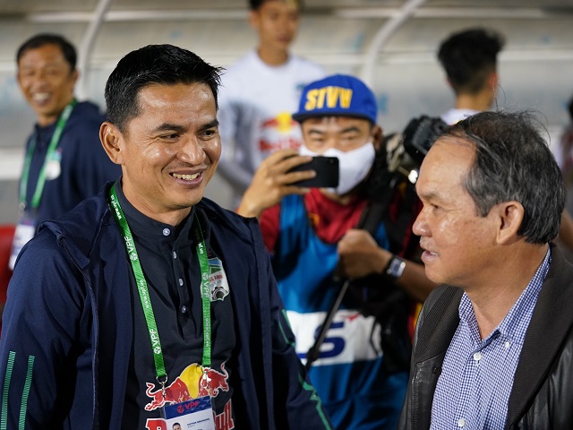 Tin bóng đá Việt Nam 25/8: Ngôi sao ĐNÁ 'dằn mặt' Quang Hải; ĐT Việt Nam 'thắng lớn' trên BXH FIFA