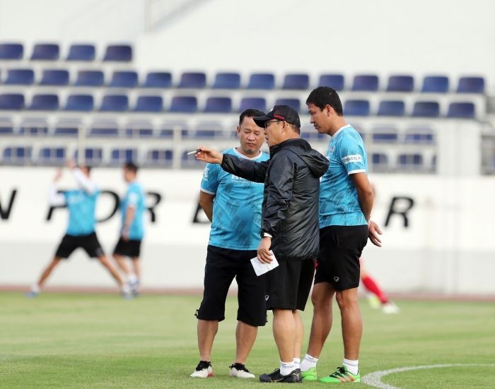 Bất ngờ: HLV Park Hang Seo về Hàn Quốc, chỉ định người thay thế dẫn dắt ĐT Việt Nam sát thềm AFF Cup