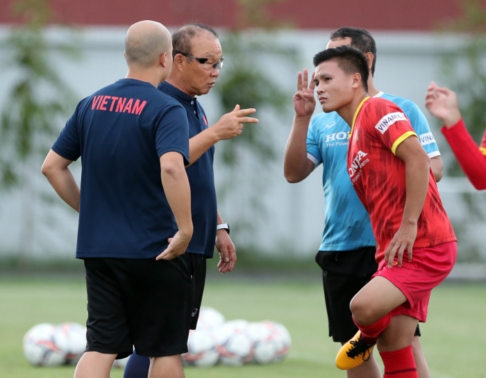 Đội hình Việt Nam vs Lào: HLV Park cao tay giấu bài, Đội tuyển Việt Nam vẫn leo thẳng lên ngôi đầu?