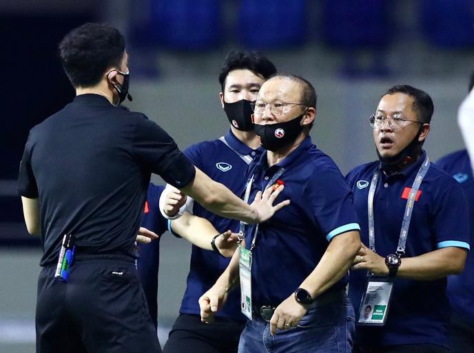 VFF báo tin vui, HLV Park xua tan 'ác mộng trọng tài' ở trận ĐT Việt Nam vs Oman - VL World Cup 2022