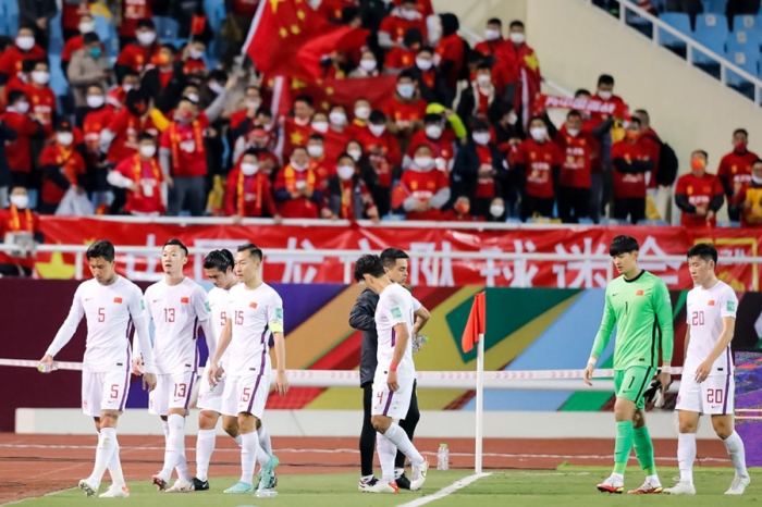 Sao Trung Quốc tự hủy hoại sự nghiệp sau thất bại trước Đội tuyển Việt Nam