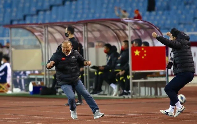 Sao Trung Quốc tự hủy hoại sự nghiệp sau thất bại trước Đội tuyển Việt Nam