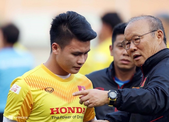 HLV Park Hang Seo 'chỉ đích danh' Pau FC, ĐT Việt Nam rơi vào cửa khó tại AFF Cup 2022 vì Quang Hải