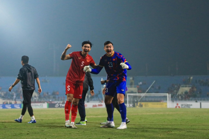 Tin bóng đá trưa: VFF lãnh án phạt nặng; HLV Park và ĐT Việt Nam phá kỷ lục lịch sử ở AFF Cup 2022