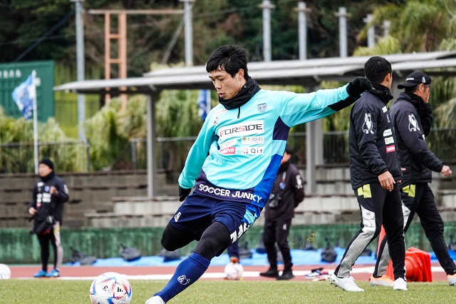 Công Phượng chỉ cần 1 trận đấu cho Yokohama để làm được điều Quang Hải 'không dám nằm mơ' tại Pau FC