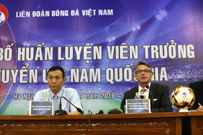 Hé lộ danh sách Đội tuyển Việt Nam của HLV Philippe Troussier: Trò cưng HLV Park Hang Seo 'gây sốt'?