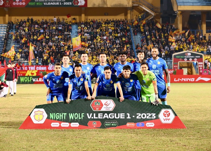 Trụ cột ĐT Việt Nam chấn thương nặng: HLV Troussier bất đắc dĩ thay đổi kế hoạch VL World Cup 2026?